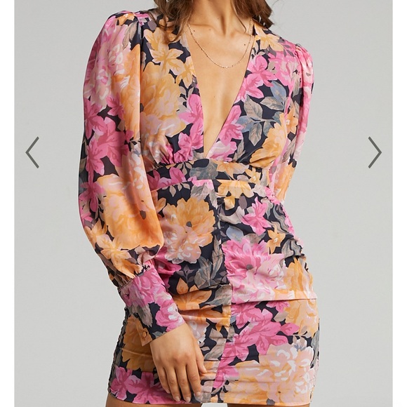 TIRAH LONG SLEEVE MINI DRESS IN BLACK FLORAL- no longer is stock online - Picture 3 of 6